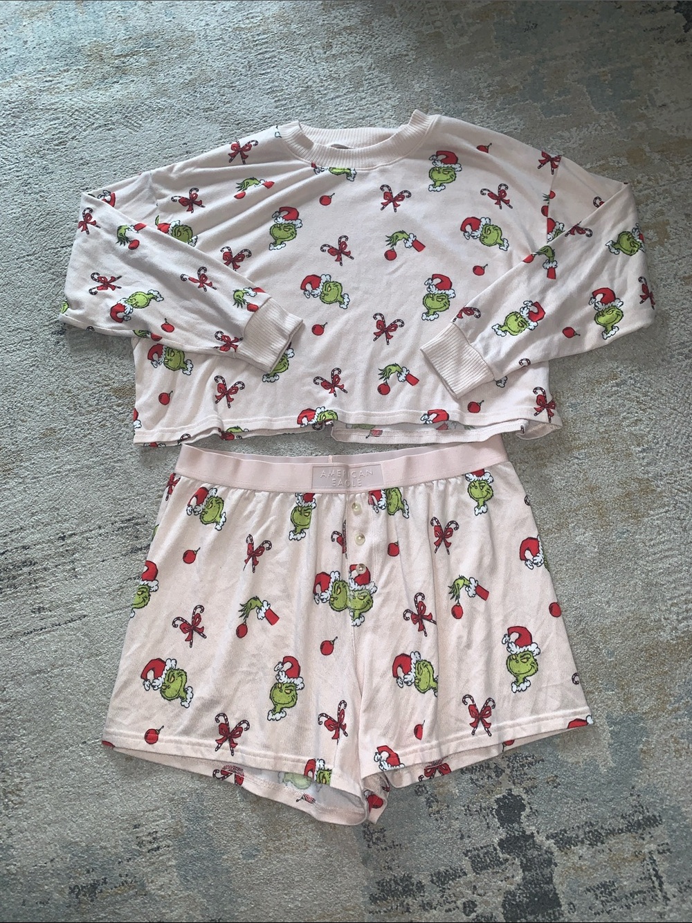 American eagle grinch lounge 2pc set size large